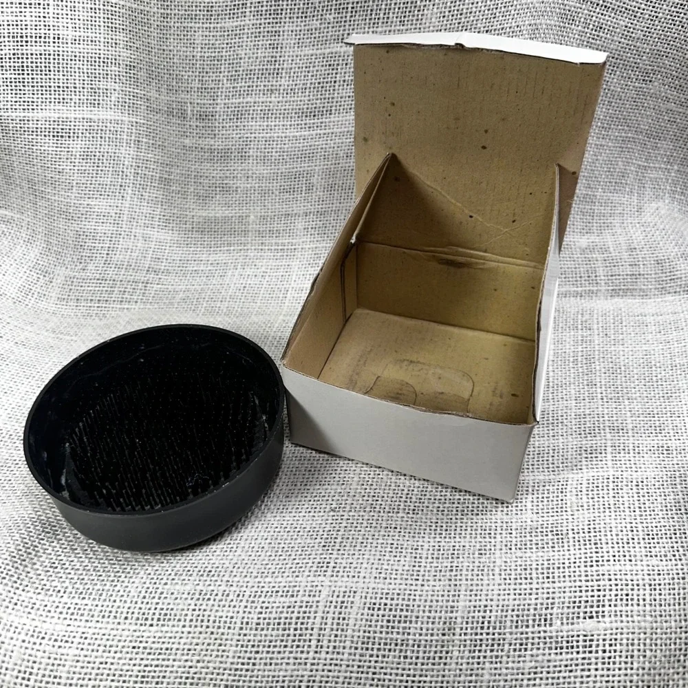 Pottery Barn Flower Arranger‎ Black Round Bowl Metal Pin Frog Kenzan 199398 vtg